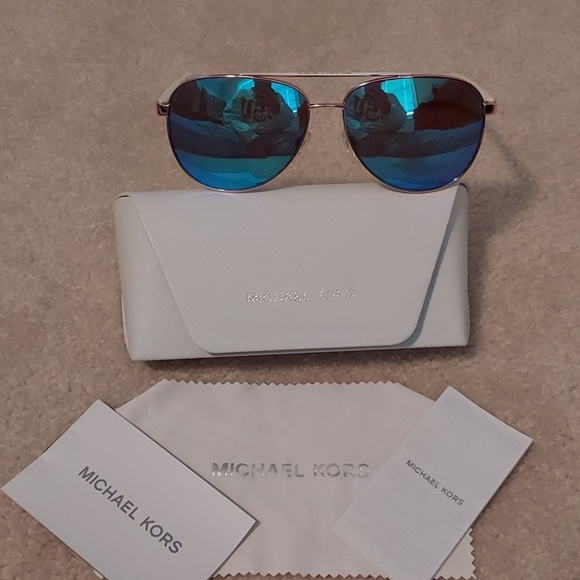 Aviator sunglasses